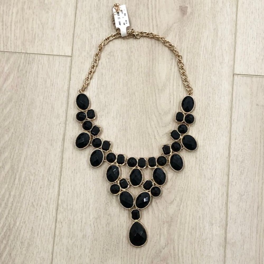Black stone statement necklace